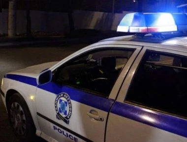 Τρόμος για ηλικιωμένη στου Ζωγράφου: Ληστές την απείλησαν με μαχαίρι μέσα στο σπίτι της και της έκλεψαν 12.000 ευρώ!